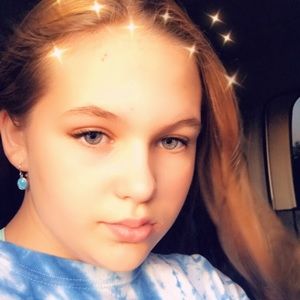 Meet your Posher, Makayla